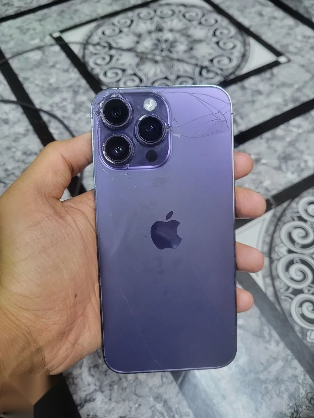 Apple iPhone 14 Pro Max — 750,000 د.ع