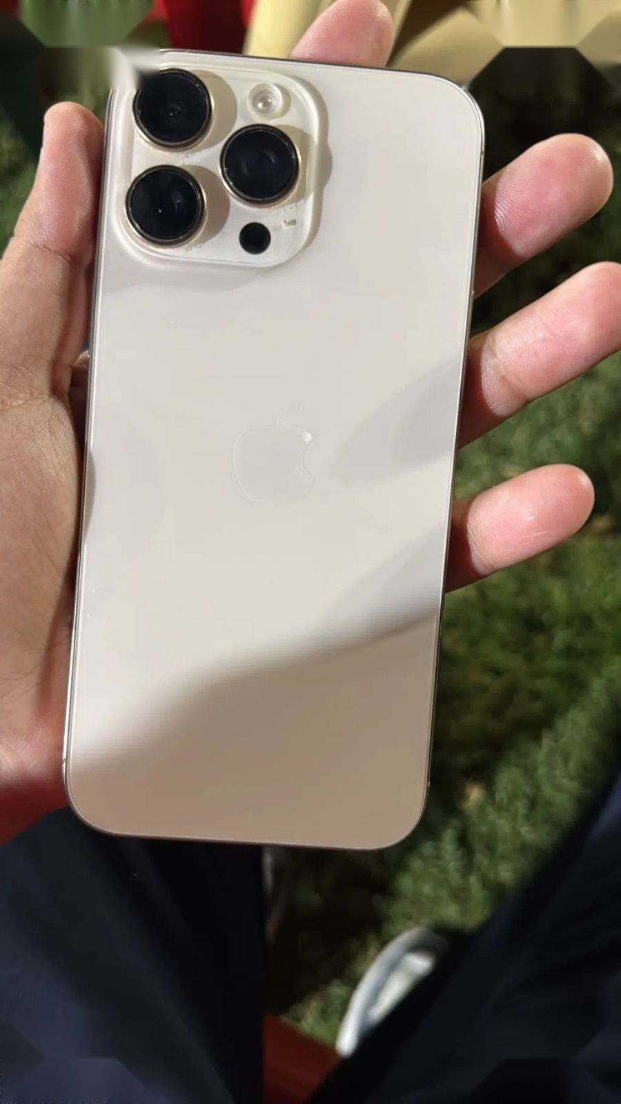 Apple iPhone 16 Pro Max