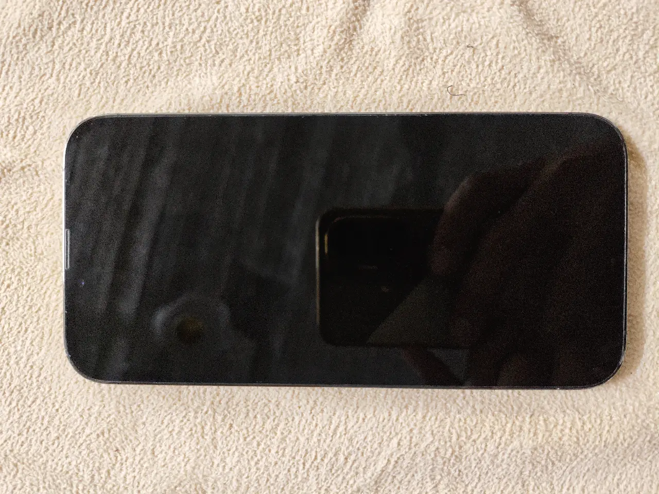 Apple iPhone 13 Pro Max — 450,000 د.ع