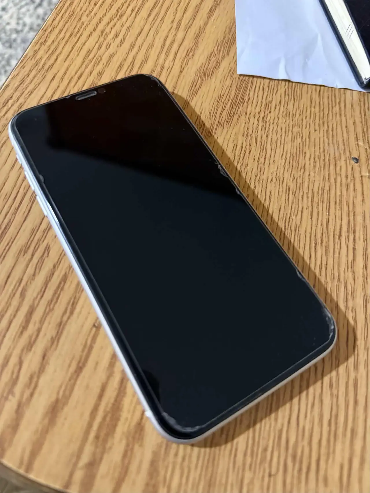 Apple iPhone 11 — 350,000 د.ع