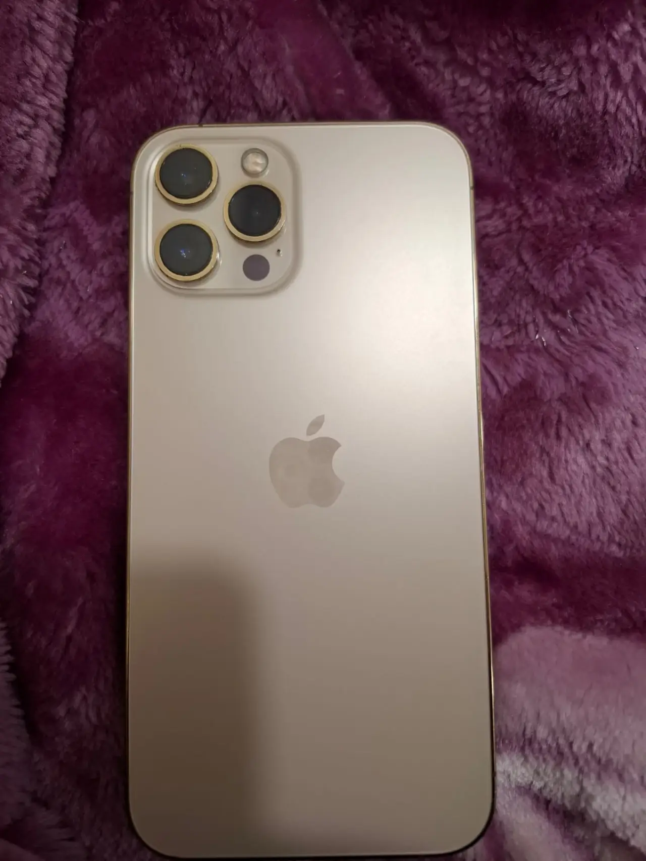 Apple iPhone 12 Pro Max — 460,000 د.ع