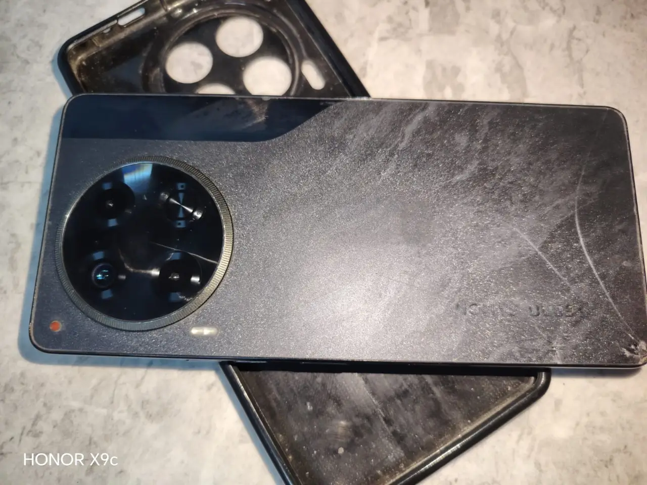 Tecno Camon 30 — 175,000 د.ع