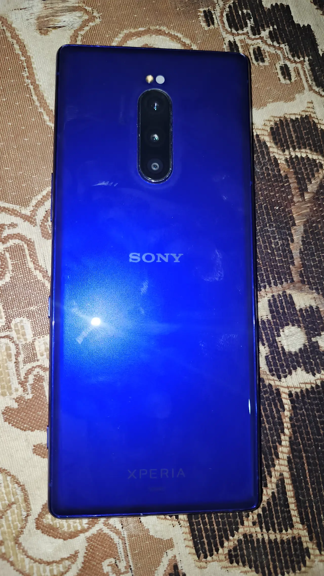 Other Sony Xperia — 100,000 د.ع