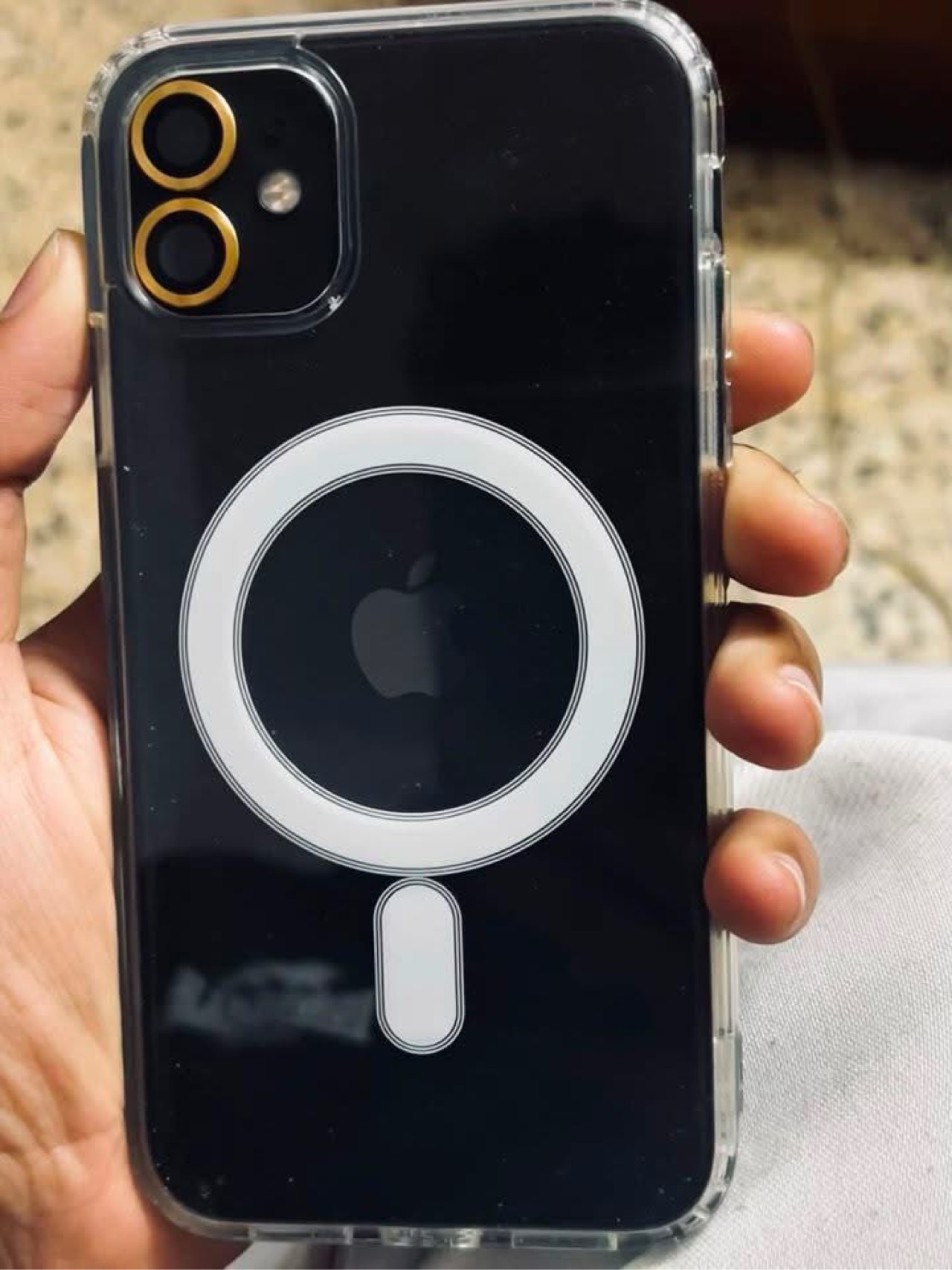 Apple iPhone 11 — 280,000 د.ع