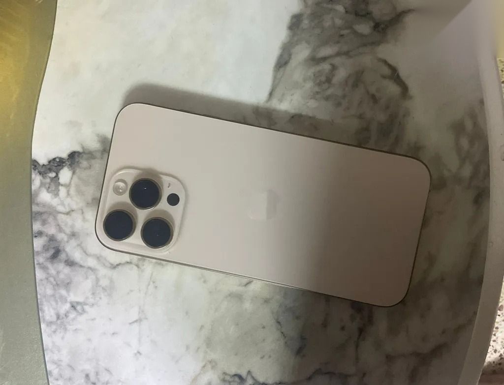 Apple iPhone 16 Pro Max