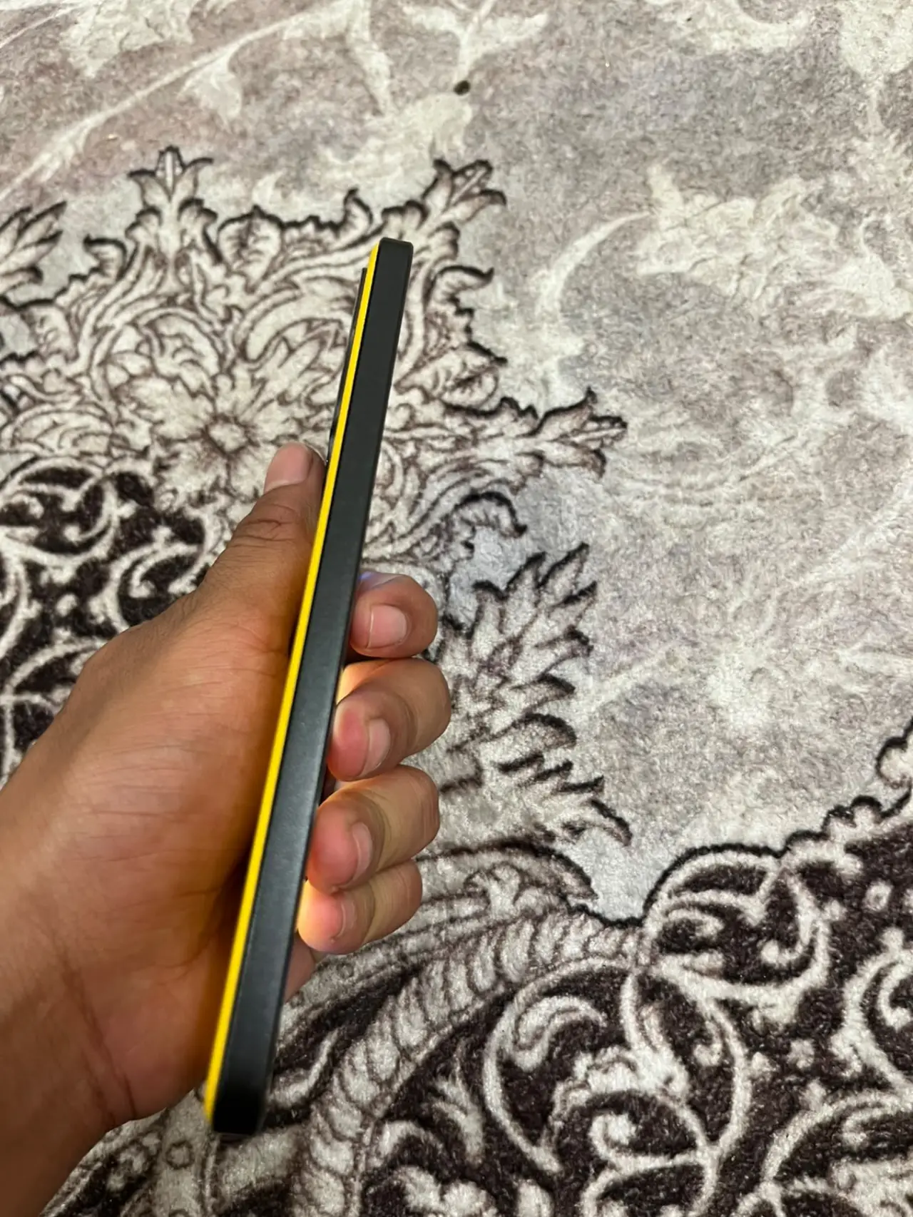 POCO X6 pro — 325,000 د.ع