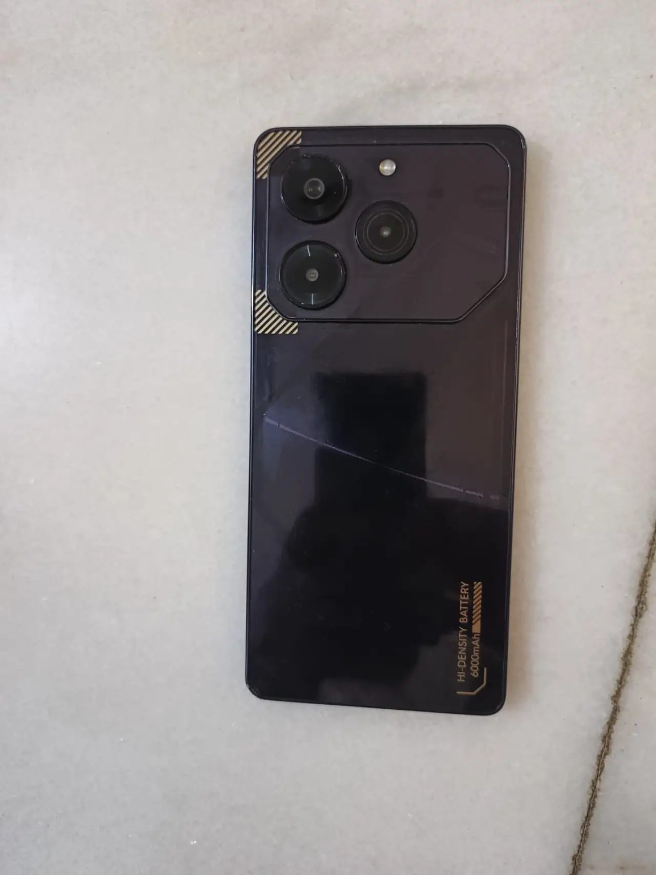 Tecno Pova 6 Pro — 225,000 د.ع