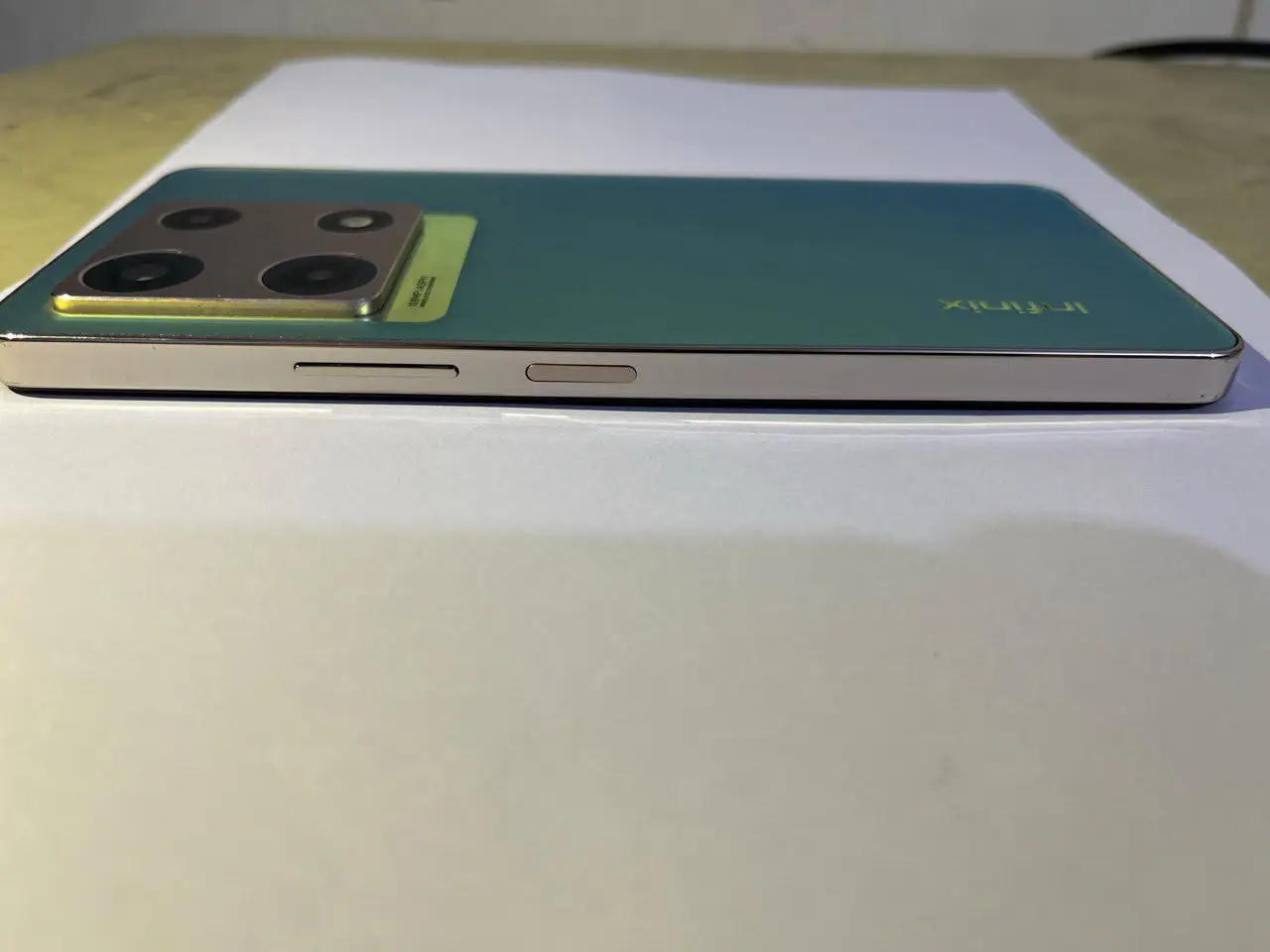 Infinix Note 30 Pro — 200,000 د.ع