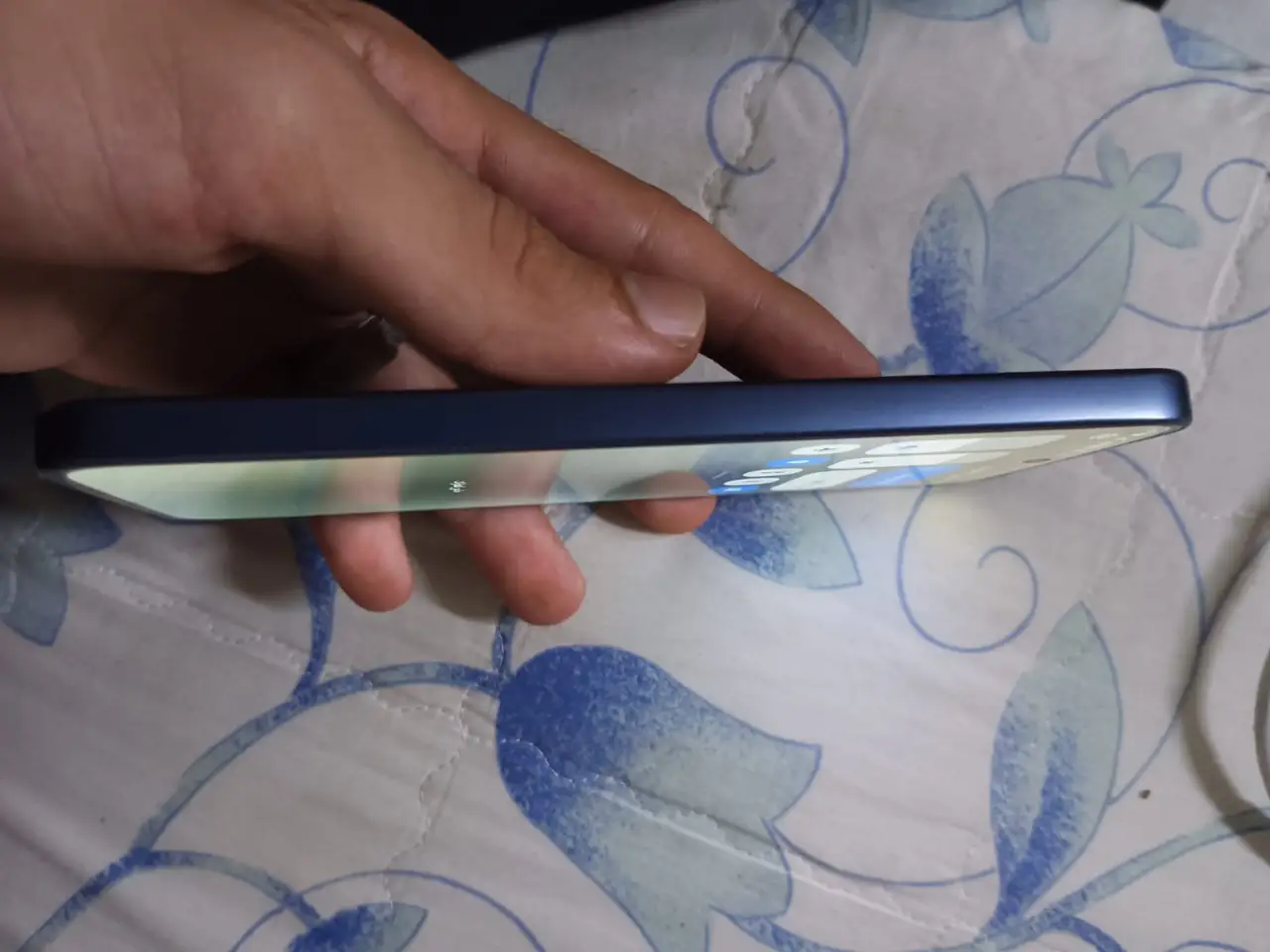 OPPO A6 Pro — 300,000 د.ع