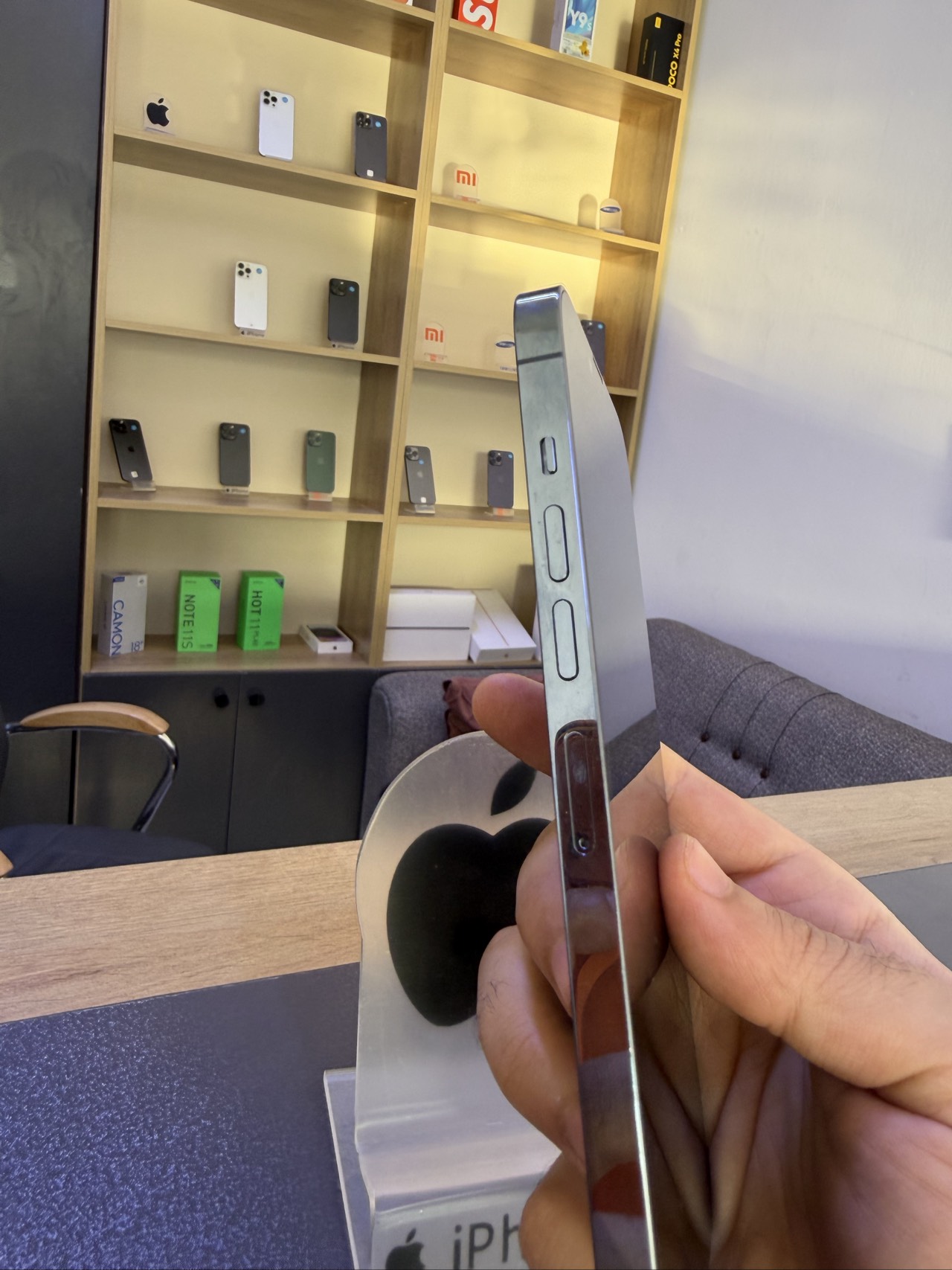 Apple iPhone 13 Pro Max — 740,000 د.ع