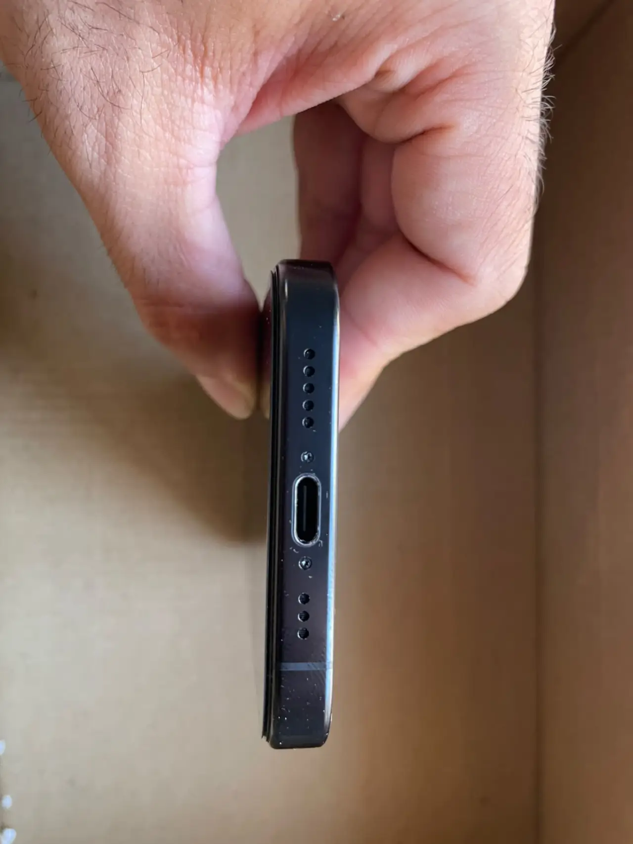 Apple iPhone 16 Pro — 850,000 د.ع