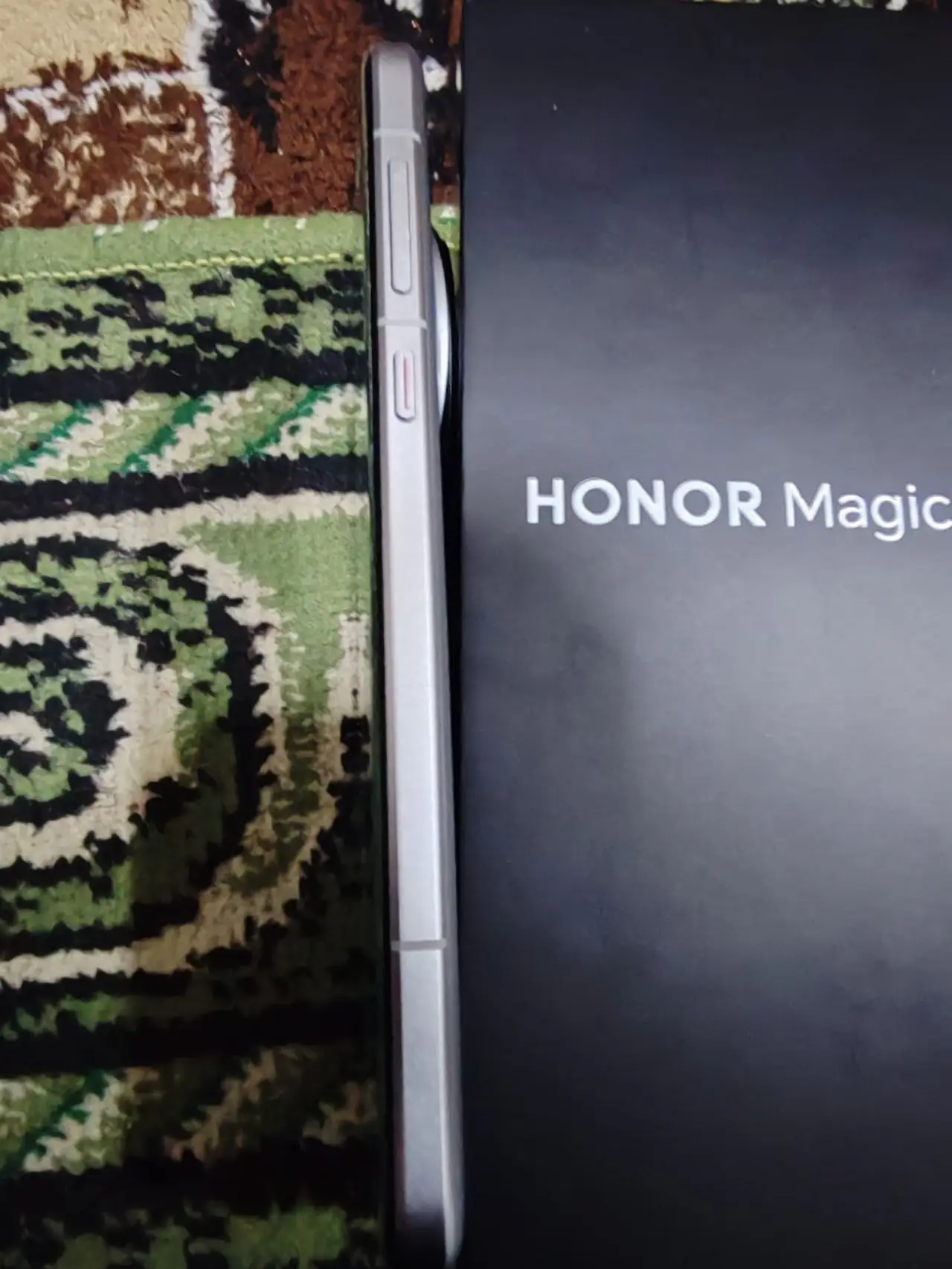 Honor Magic7 Pro — 825,000 د.ع