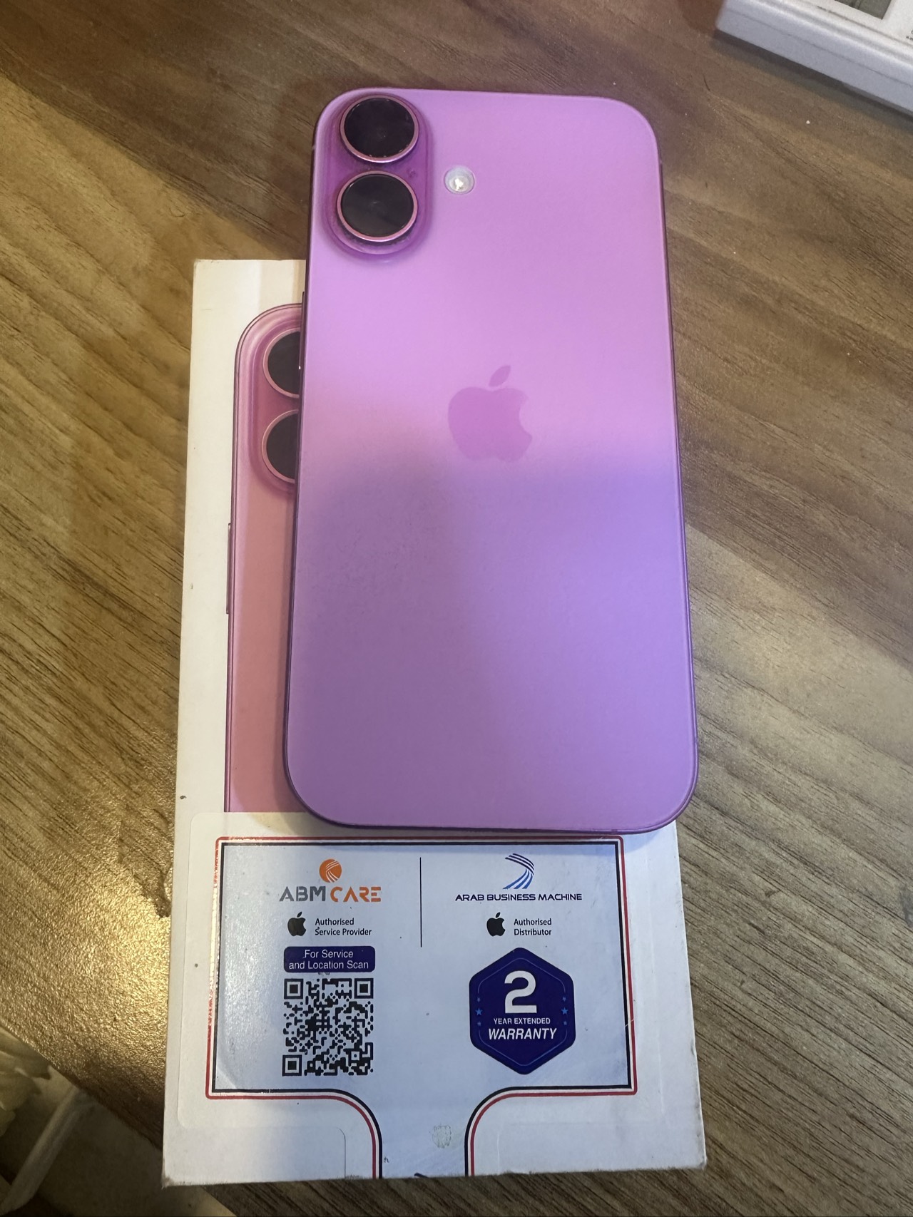Apple iPhone 16
