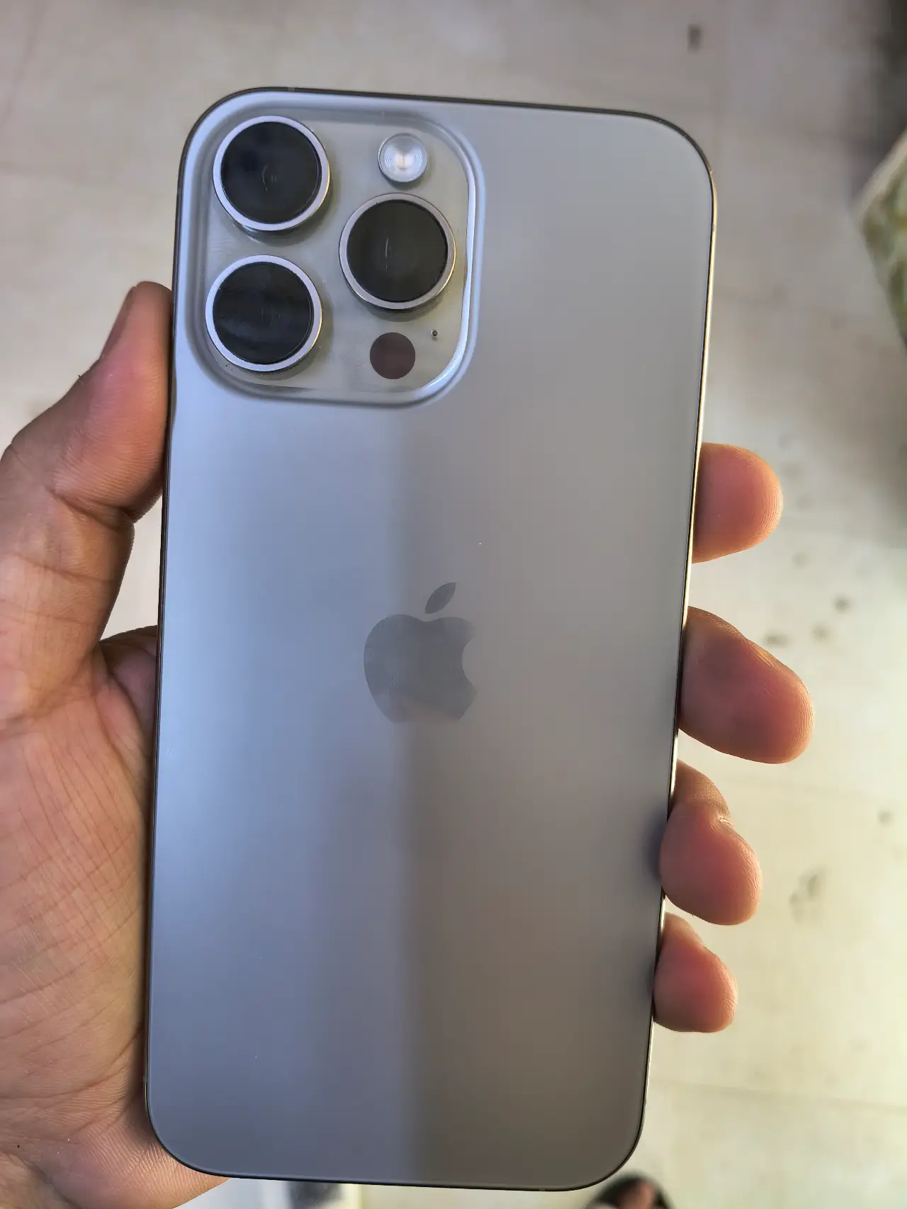 Apple iPhone 16 Pro Max