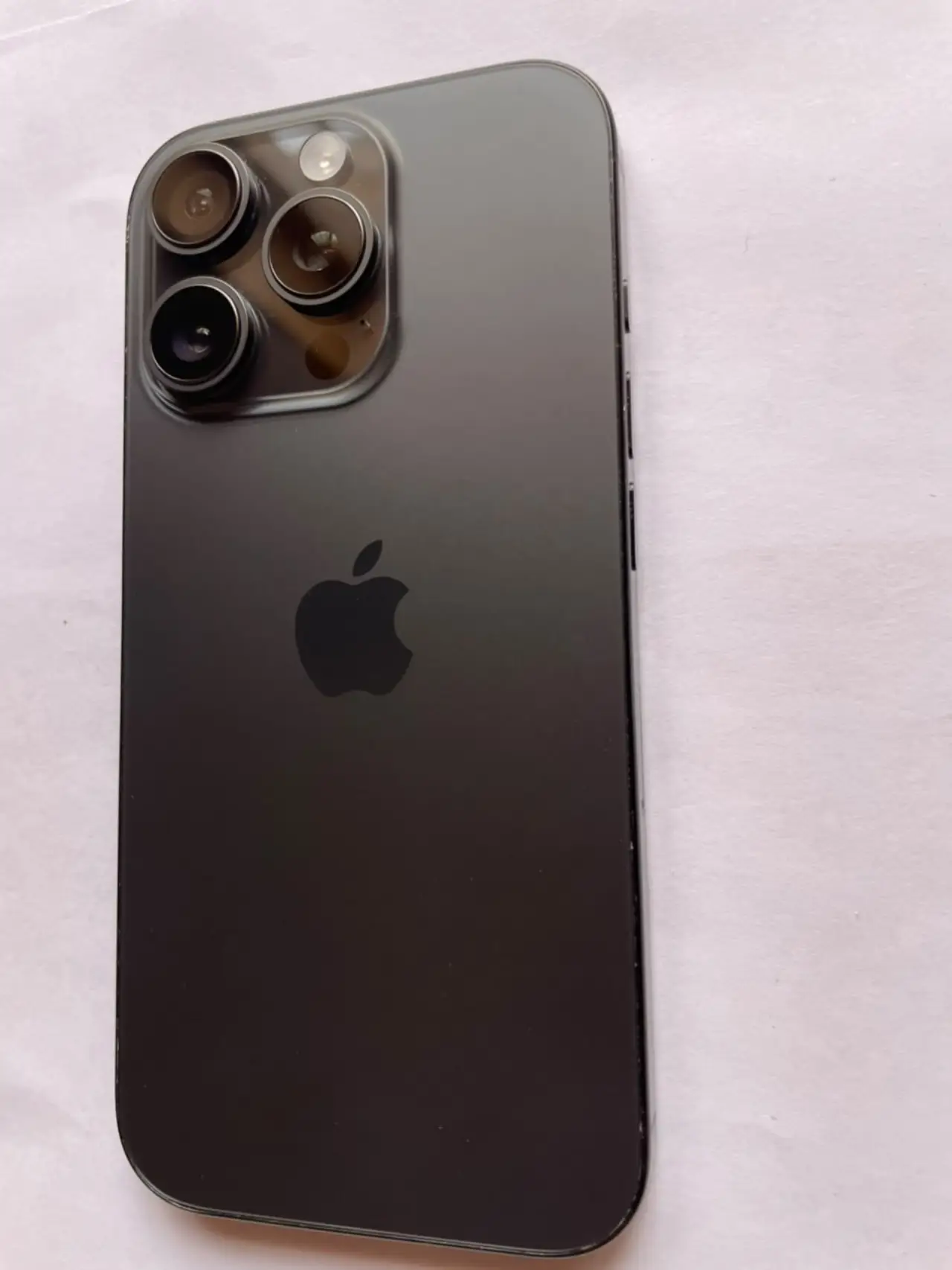 Apple iPhone 16 Pro — 850,000 د.ع
