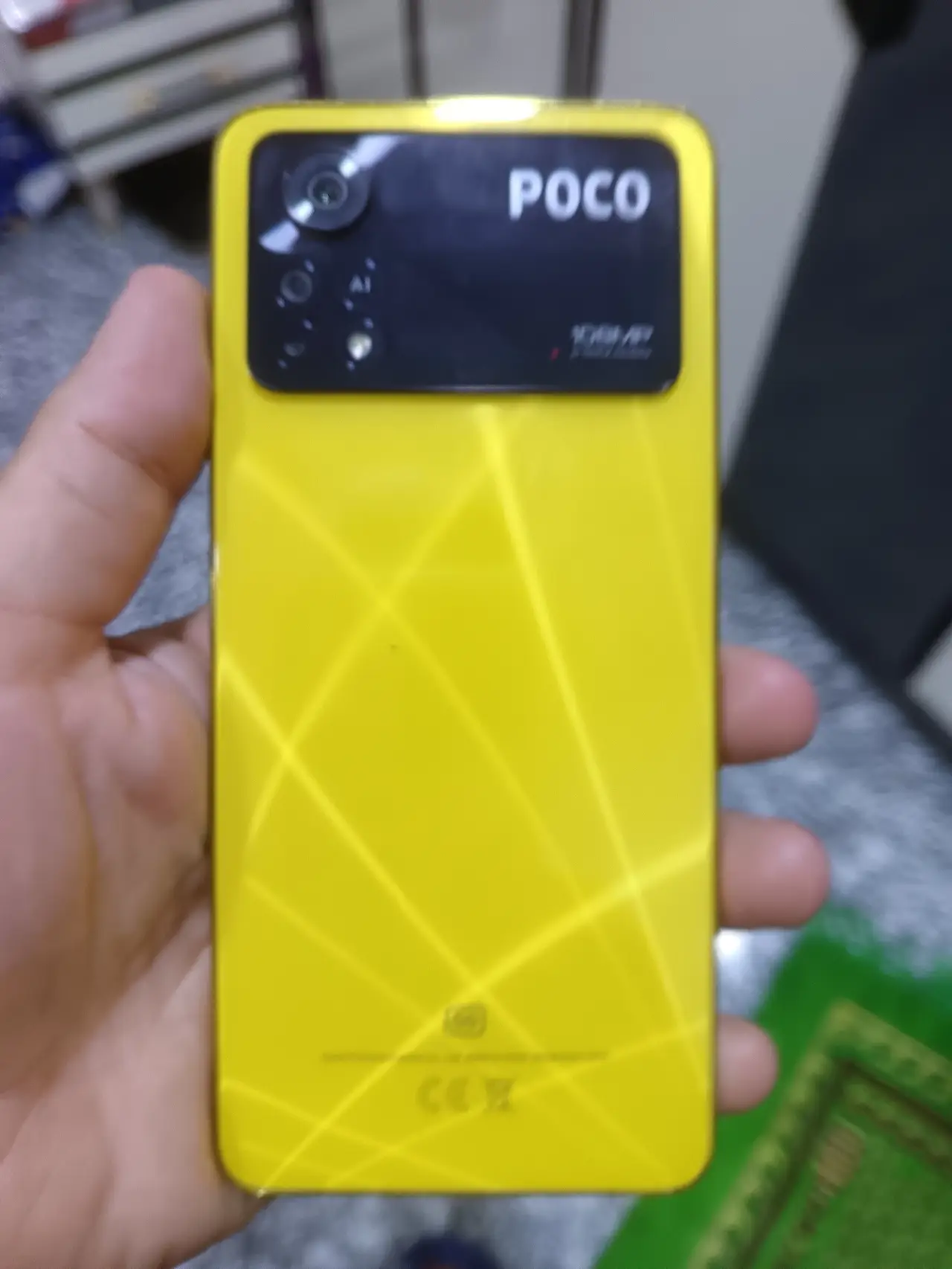 POCO F4 GT