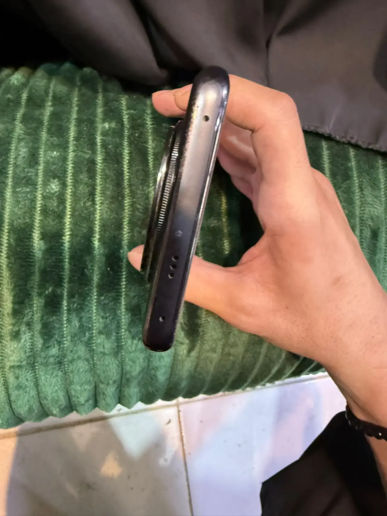 Xiaomi 14 Ultra — 350,000 د.ع