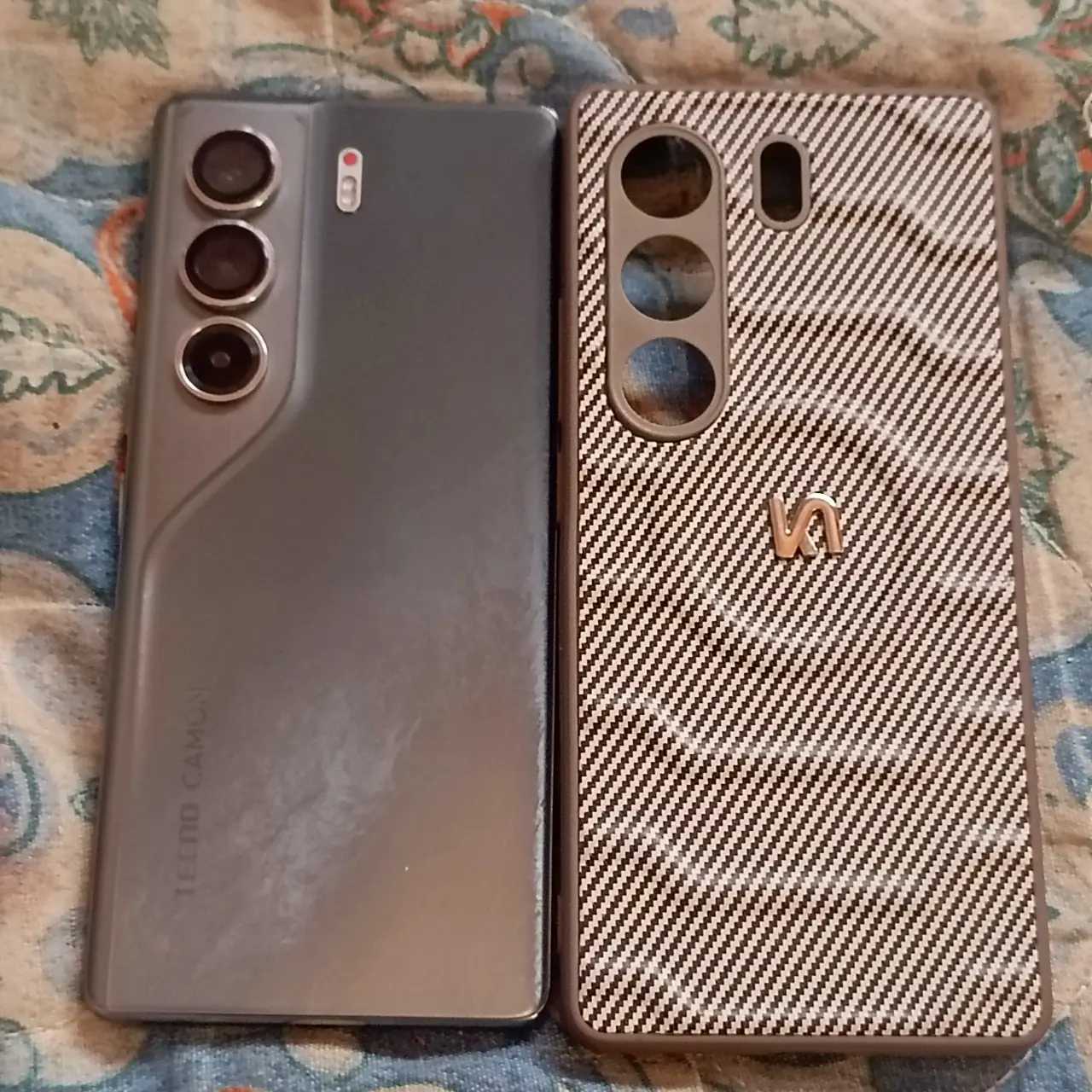 Tecno Camon 40 Pro 5G — 295,000 د.ع
