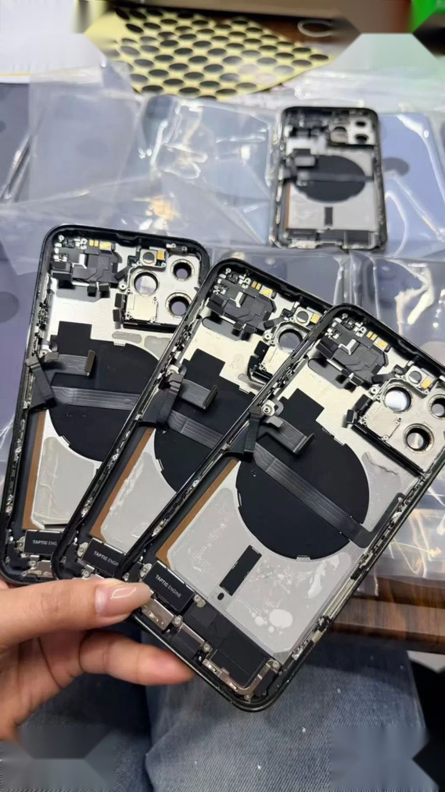 Apple iPhone 13 Pro Max — 625,000 د.ع