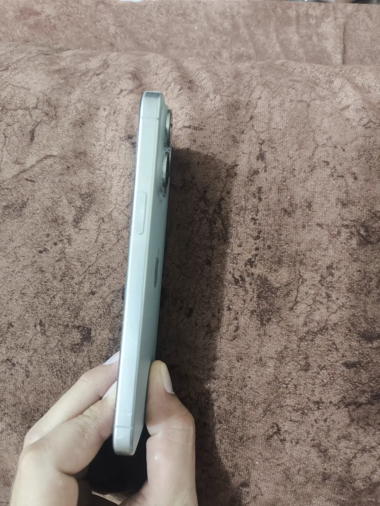 Apple iPhone 15 Pro — 1,500,000 د.ع