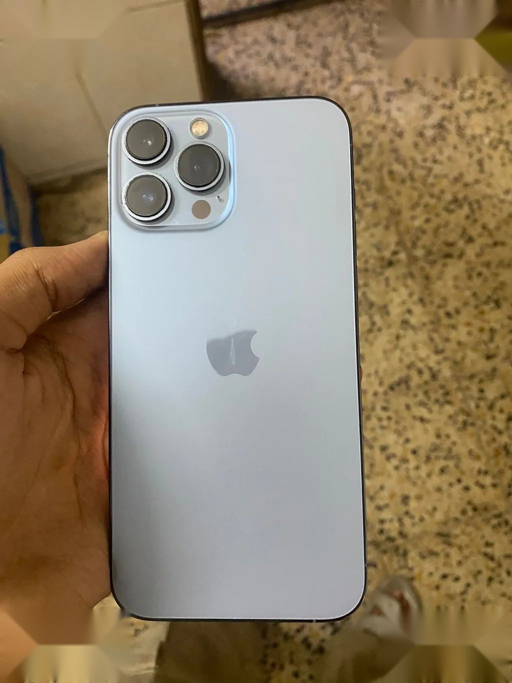 Apple iPhone 13 Pro Max — 625,000 د.ع