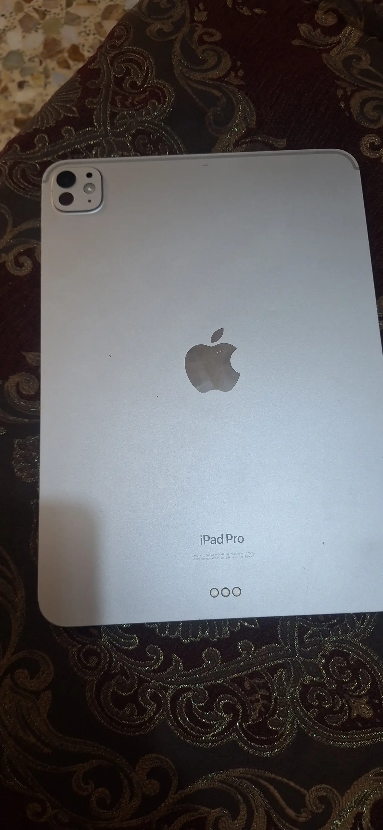 Apple iPhone 11 Pro — 400,000 د.ع