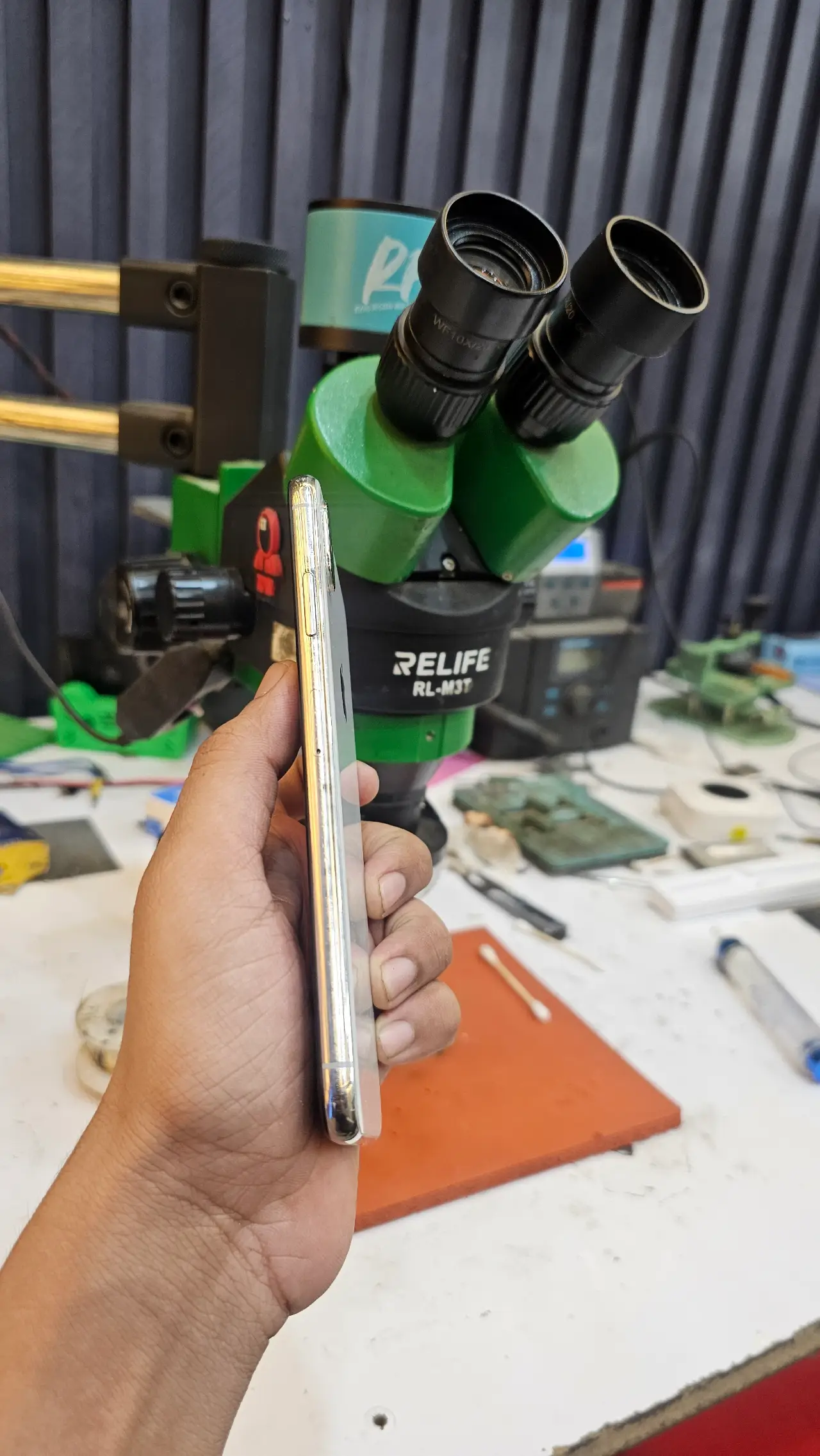 Apple iPhone XS Max — 200,000 د.ع