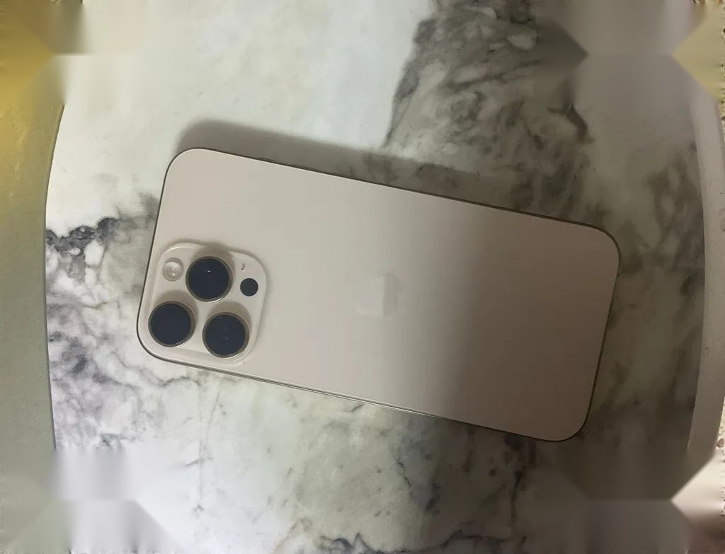 Apple iPhone 16 Pro Max — 1,300,000 د.ع