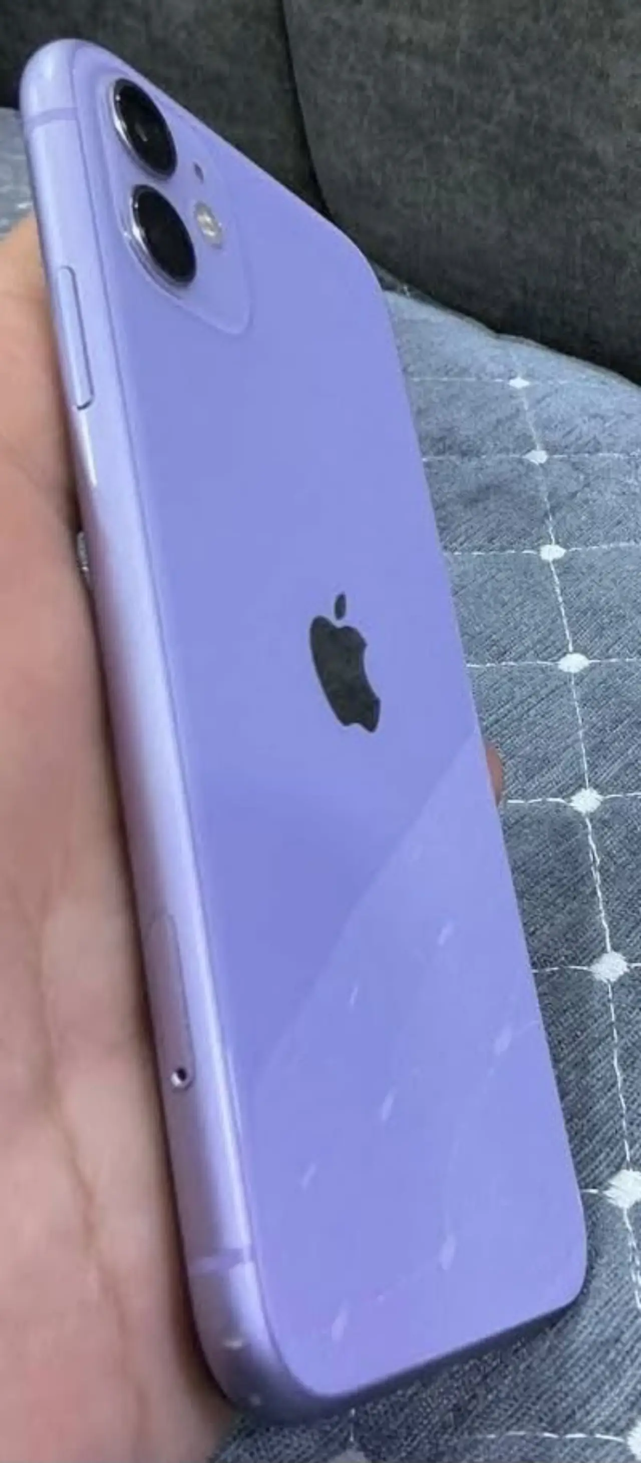 Apple iPhone 11 — 280,000 د.ع