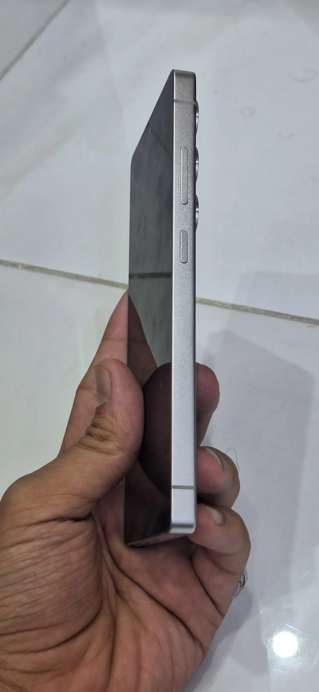 Samsung Galaxy S25 Ultra — 1,070,000 د.ع