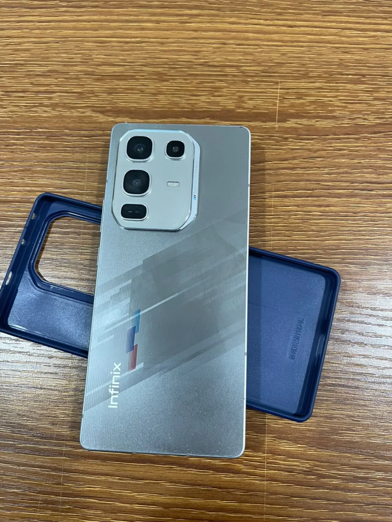Infinix Note 50 Pro 4G — 290,000 د.ع