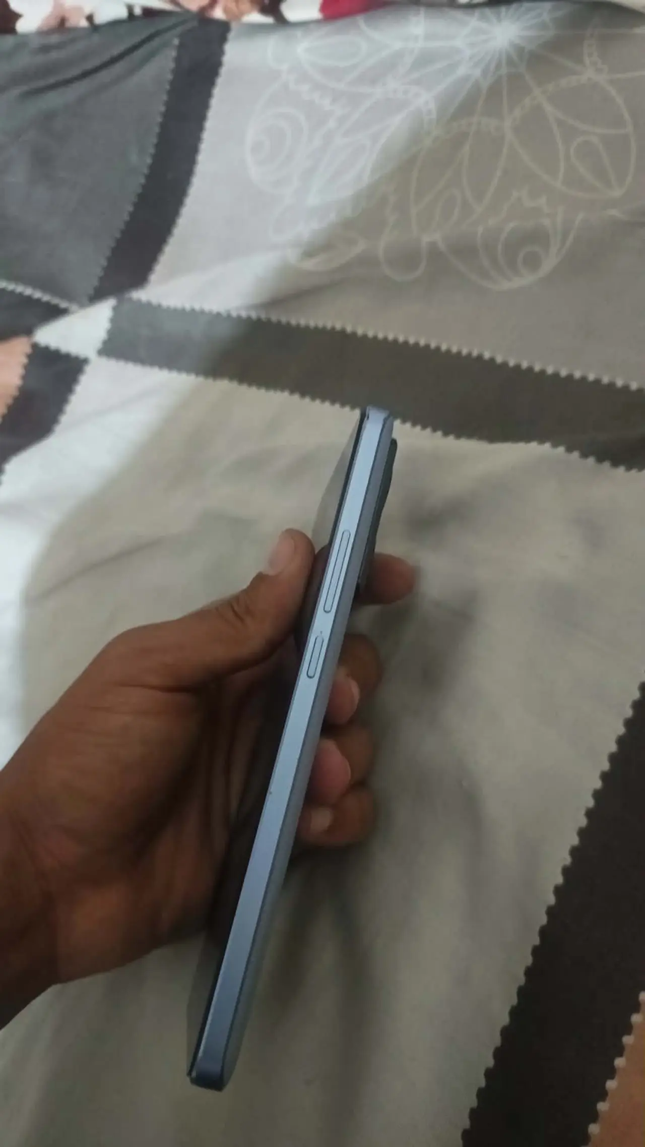 Xiaomi 13T — 325,000 د.ع