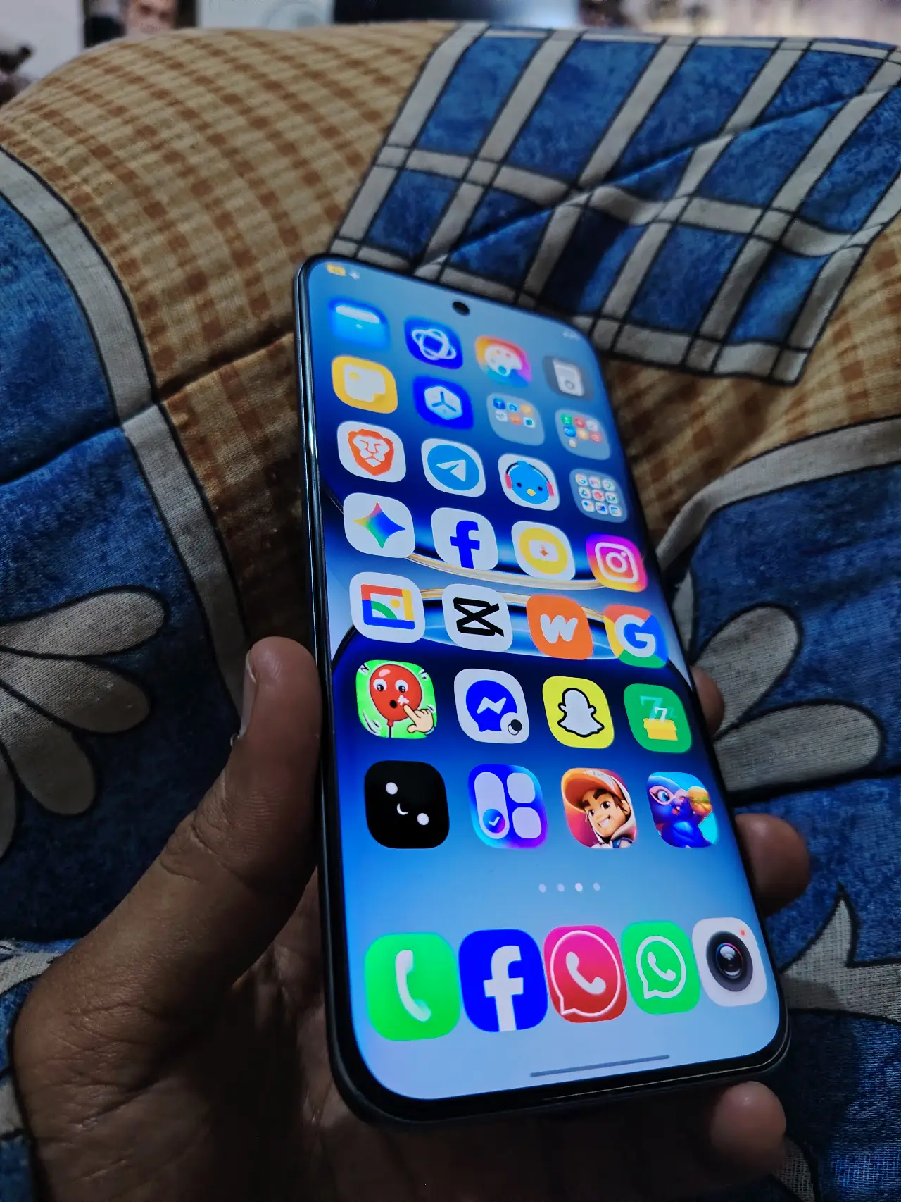 Tecno Spark 40 Pro+ — 240,000 د.ع