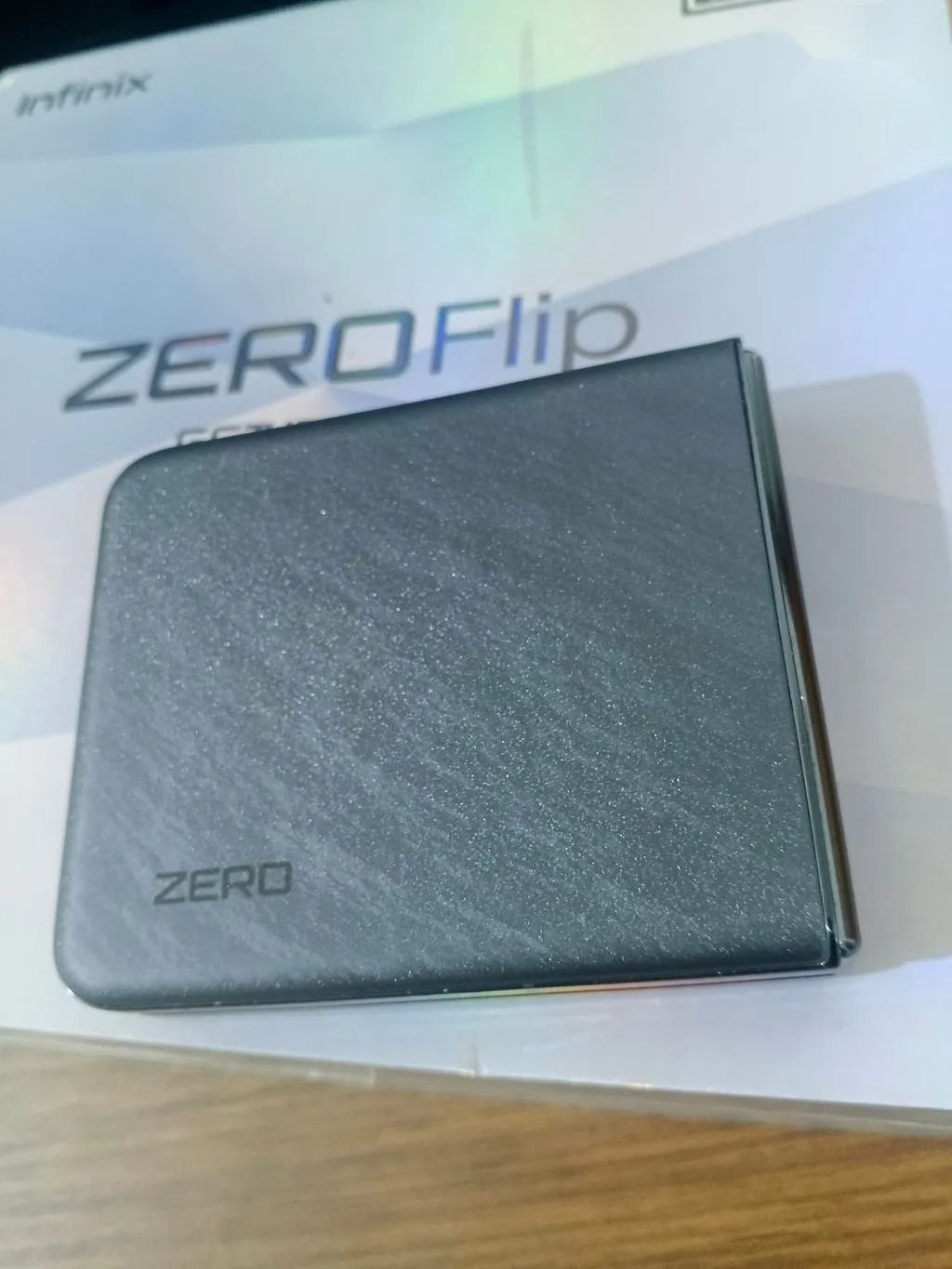 Infinix Zero Flip