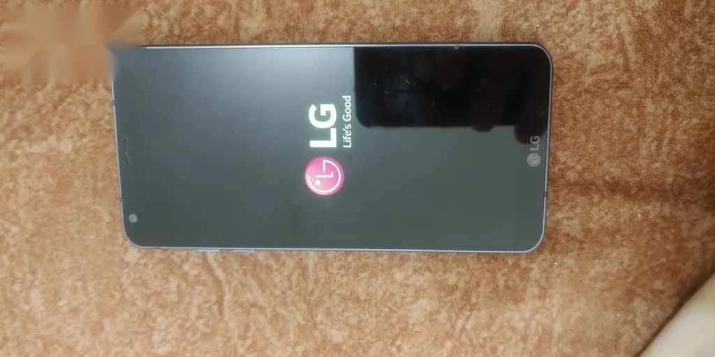 Other LG G6 ذاكره 32 — 75,000 د.ع