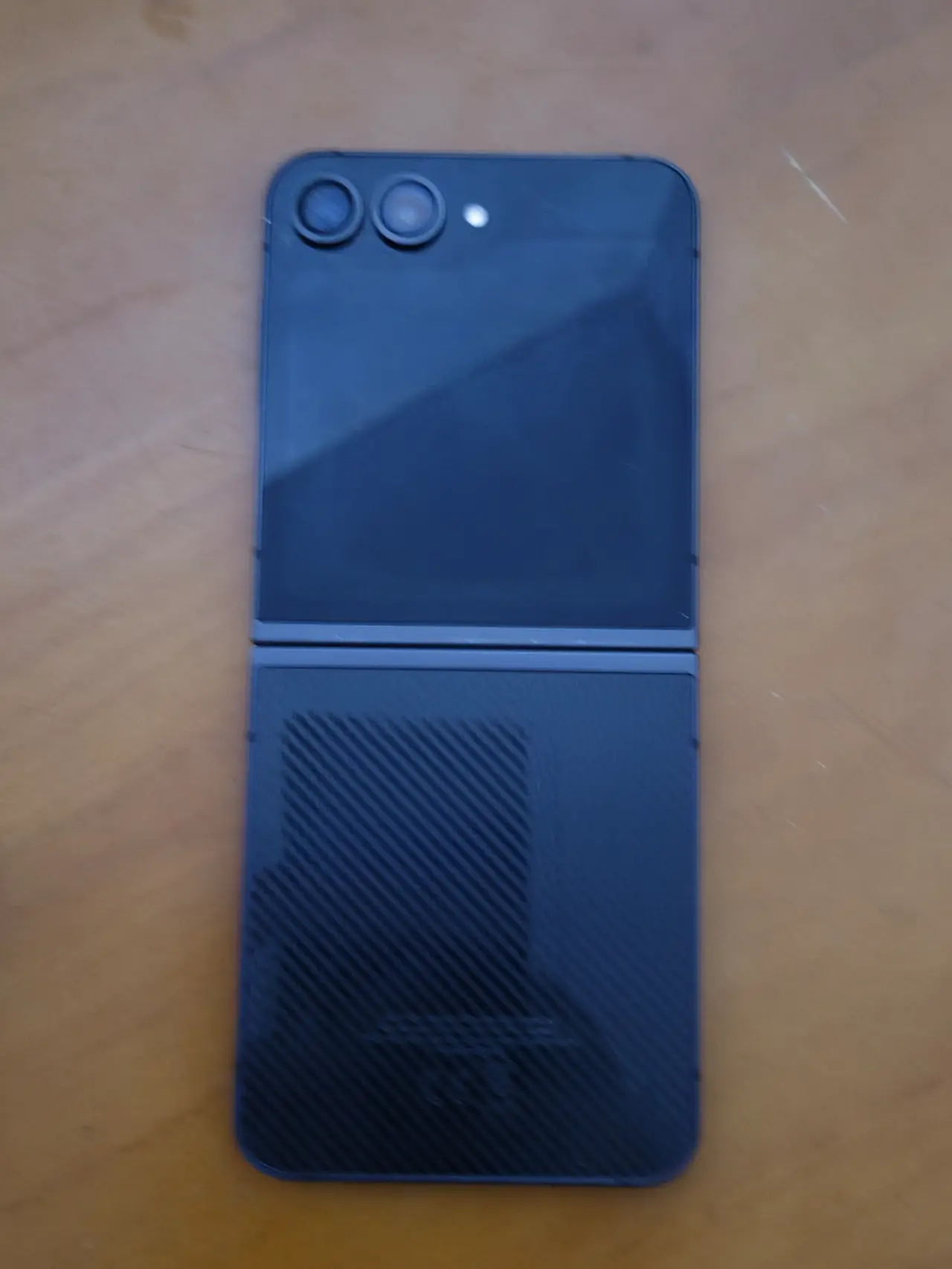 Samsung Galaxy Z Flip6 — 560,000 د.ع