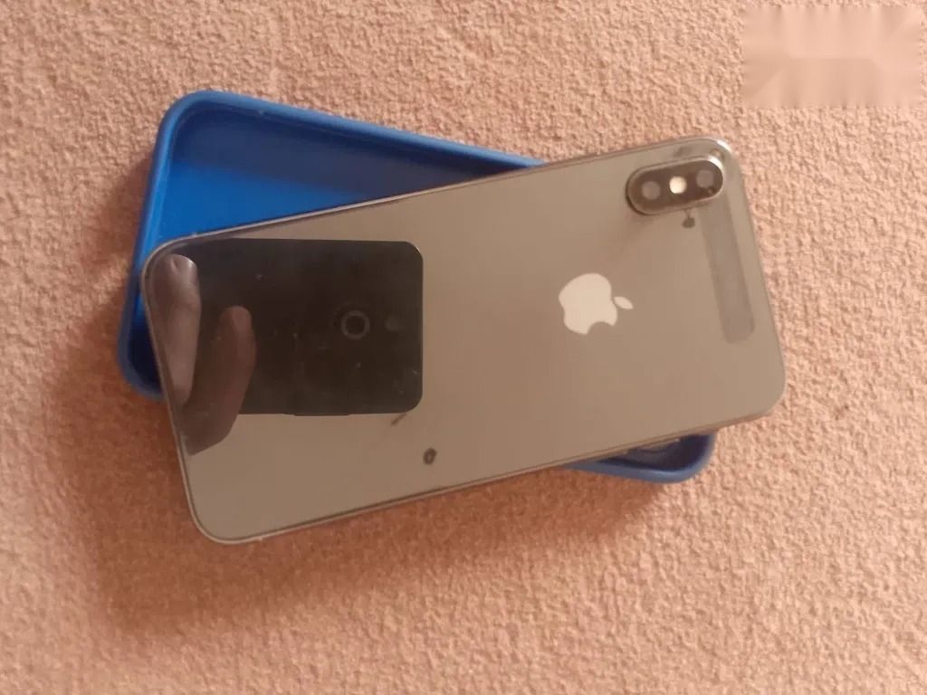 Apple iPhone XS