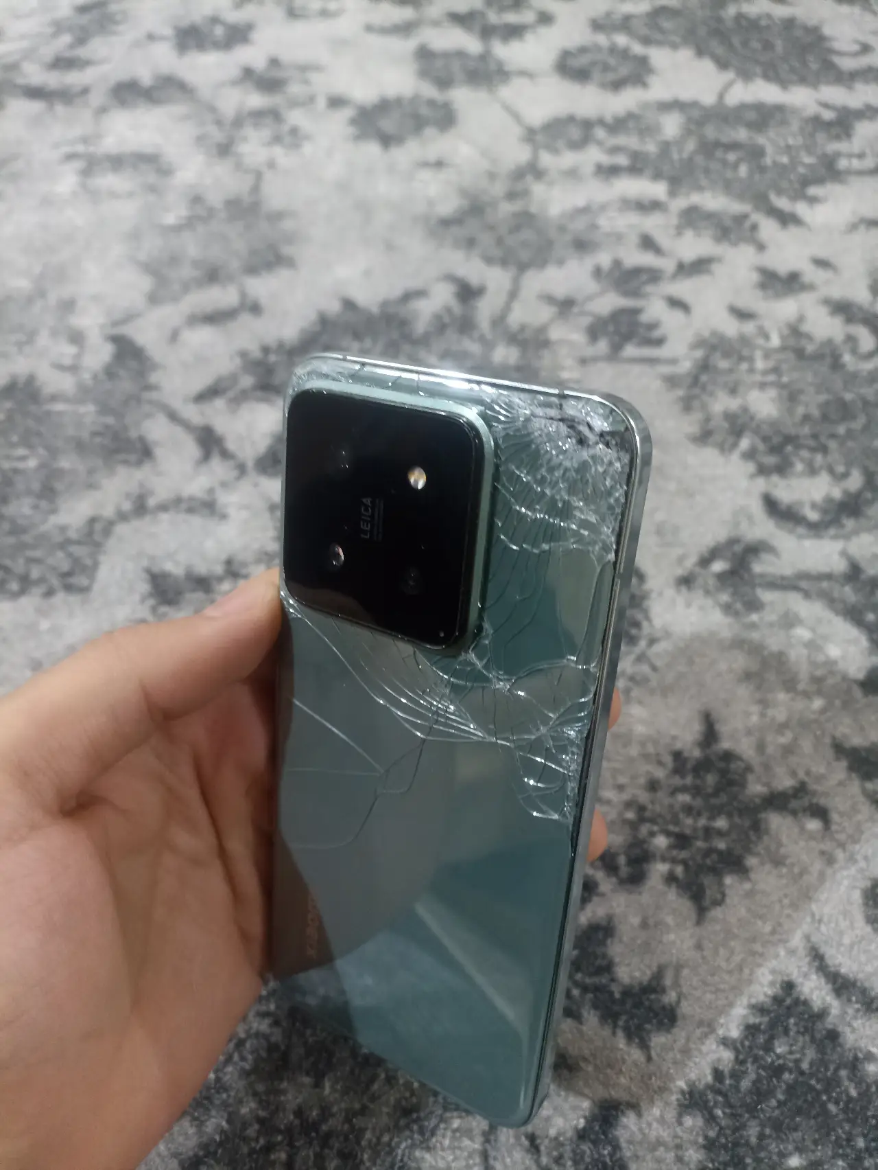 Xiaomi 14 — 400,000 د.ع