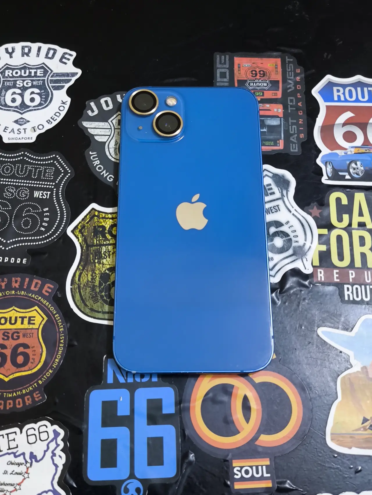 Apple iPhone 13