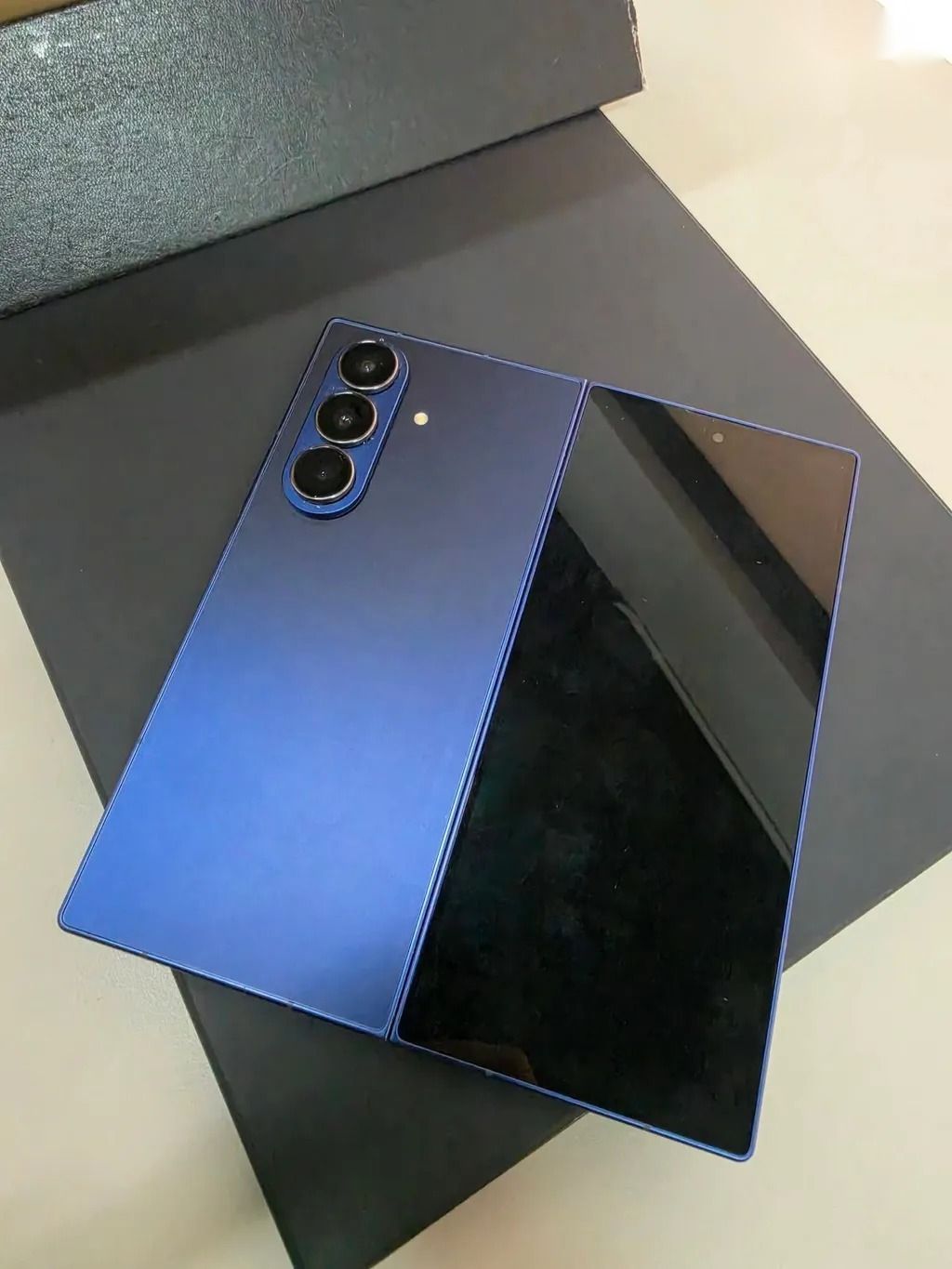 Samsung Galaxy Z Fold7 — 3,330,000 د.ع