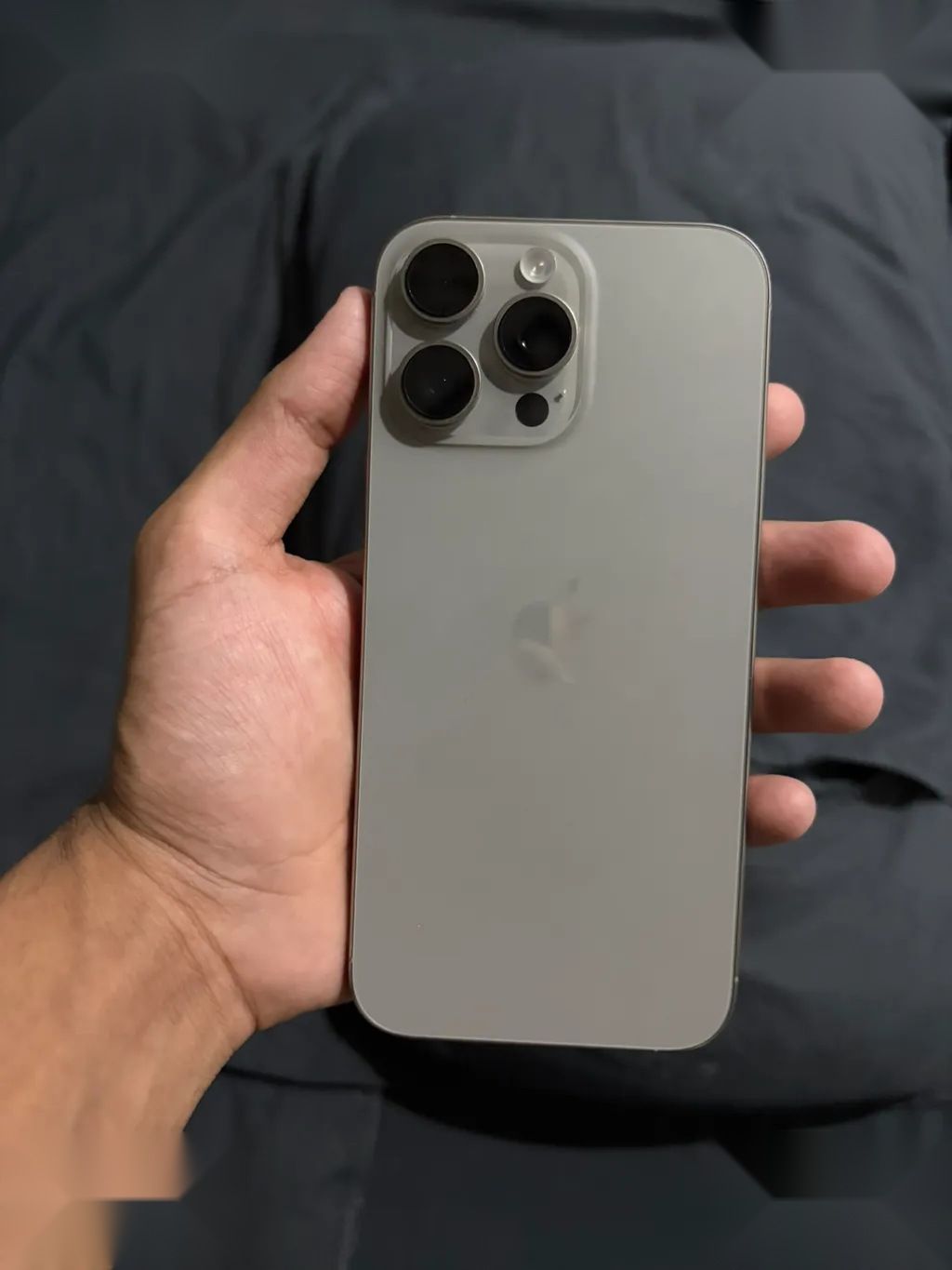 Apple iPhone 16 Pro Max — 1,400,000 د.ع