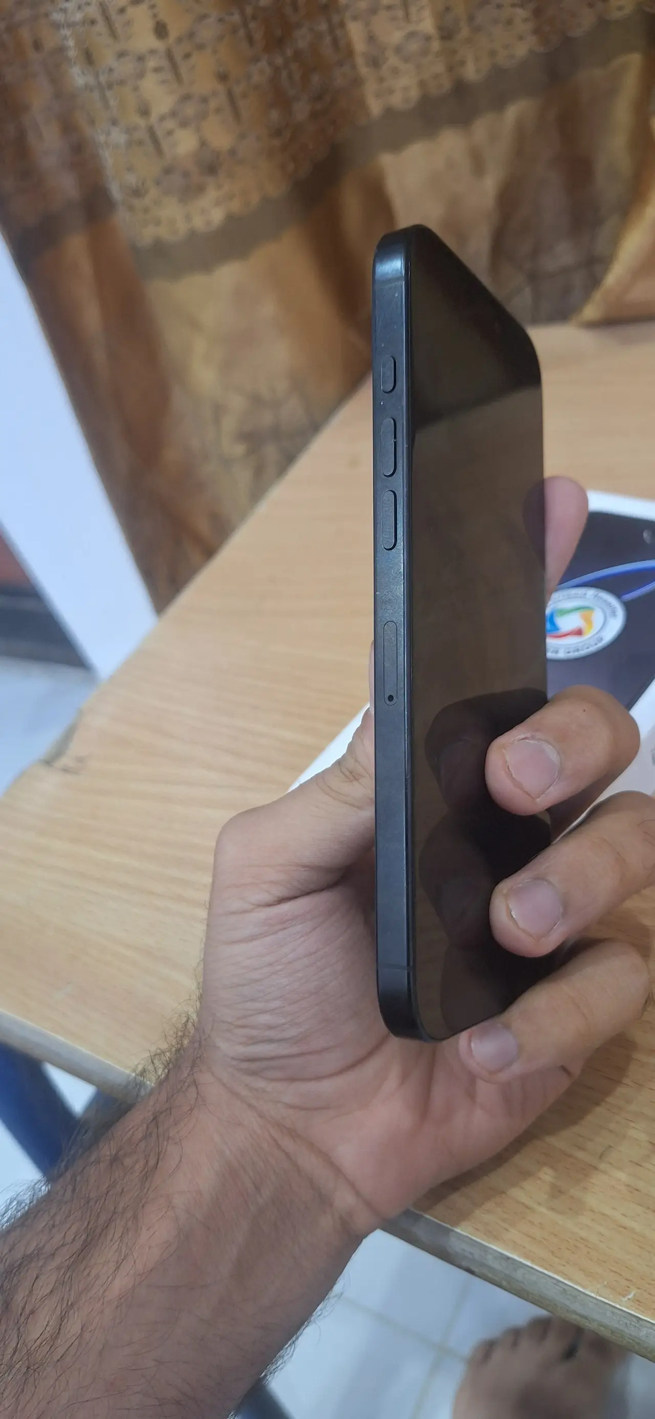 Apple iPhone 16 Pro Max — 1,390,000 د.ع