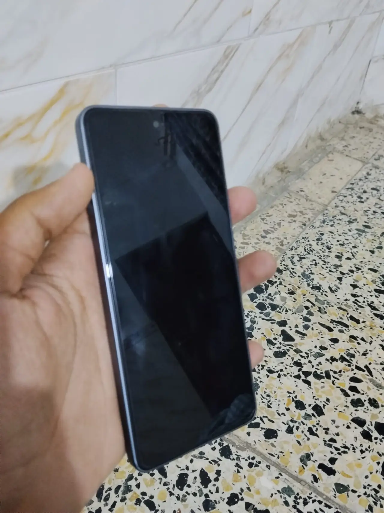 Tecno Pova 5G — 325,000 د.ع