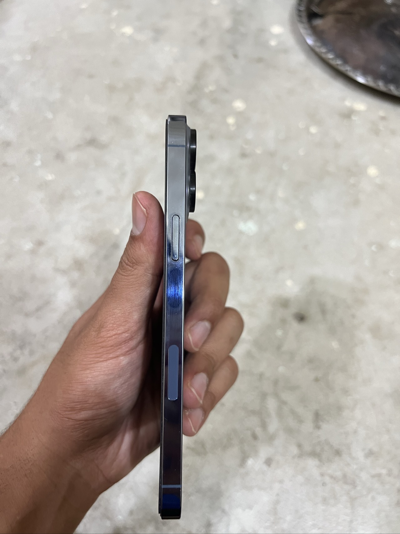 Apple iPhone 13 Pro Max — 700,000 د.ع