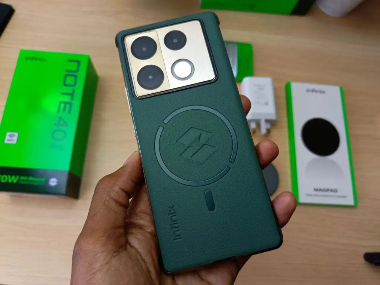 Infinix Note 40 Pro — 300,000 د.ع