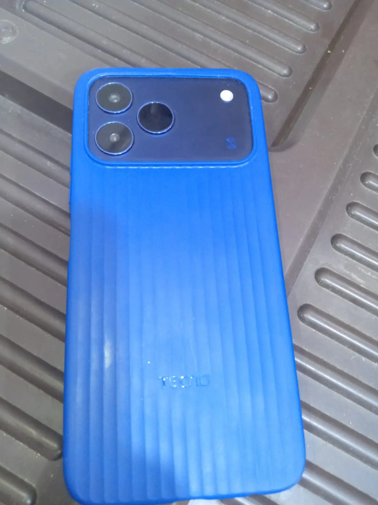 Tecno Spark 50 — 300,000 د.ع