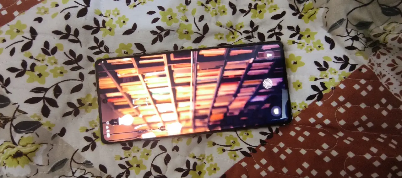 Infinix Note 40 Pro 4G — 200,000 د.ع