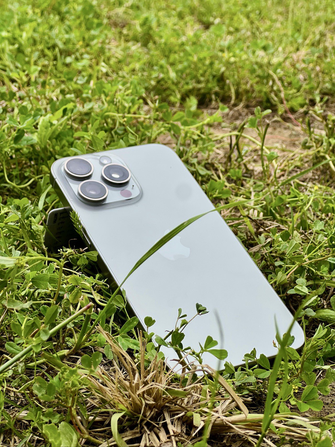 Apple iPhone 15 Pro Max — 1,050,000 د.ع