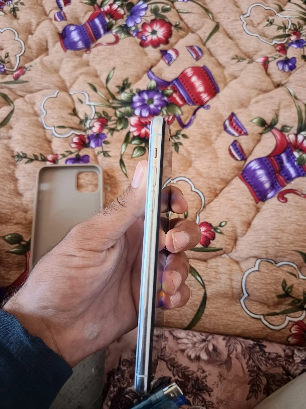 Apple iPhone 11 Pro Max — 260,000 د.ع
