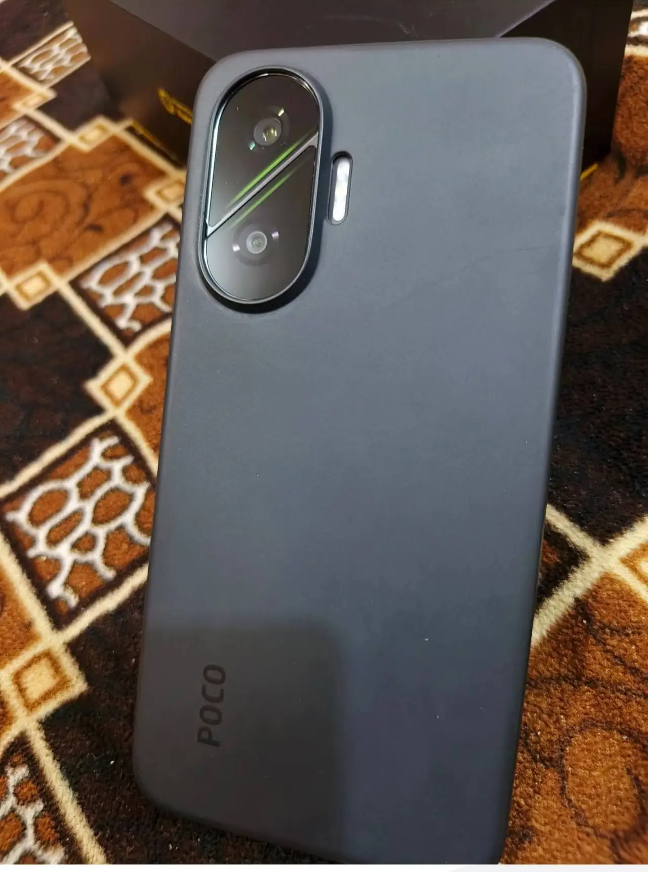 POCO F7 — 450,000 د.ع